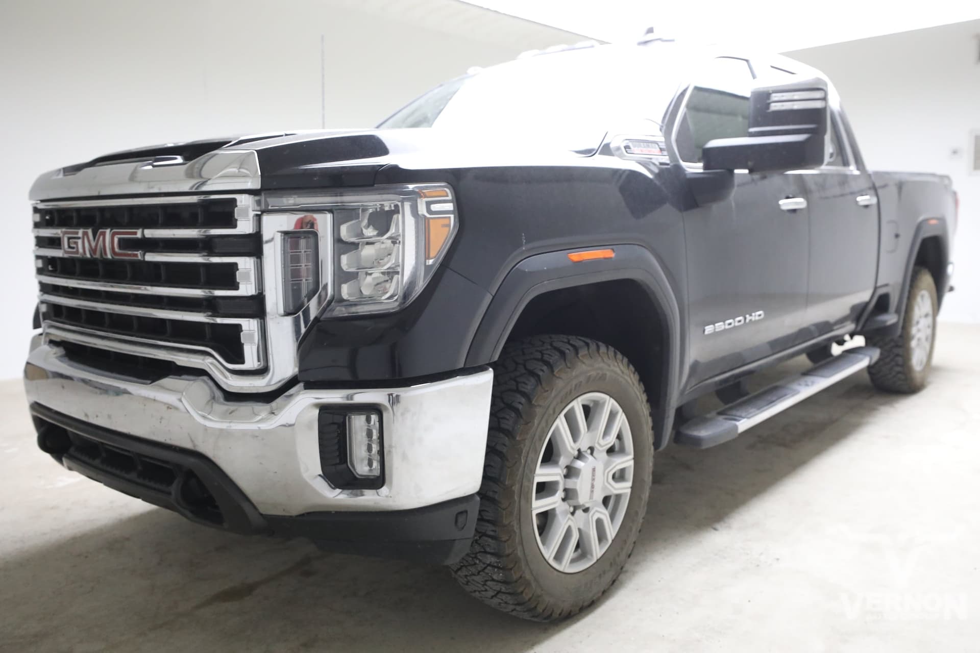 2021 GMC Sierra 2500HD SLT — photo 1 of 15