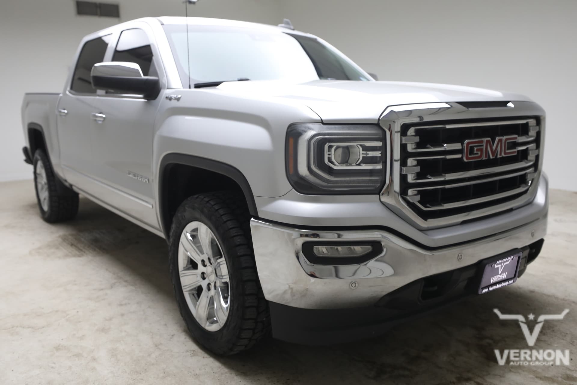 2018 GMC Sierra 1500 SLT — photo 1 of 14