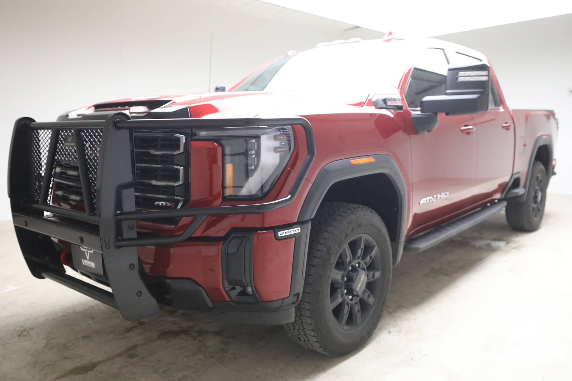 2025 GMC Sierra 2500HD AT4 — photo 1 of 14