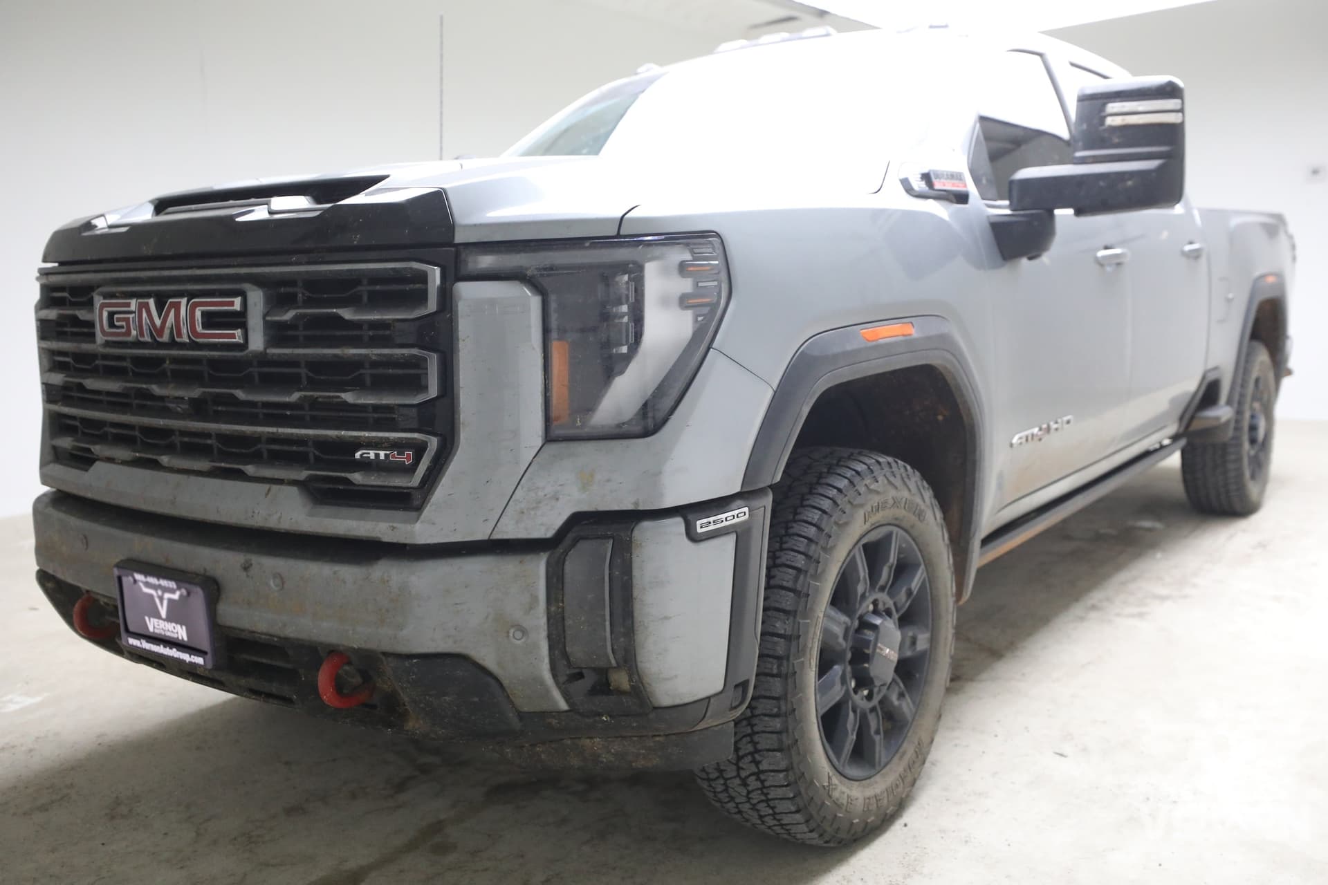 2024 GMC Sierra 2500HD AT4 — photo 1 of 15