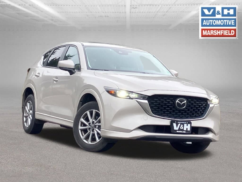 2025 Mazda CX-5 2.5 S Preferred Package — photo 1 of 9