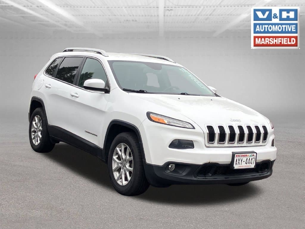 2016 Jeep Cherokee Latitude — photo 1 of 4