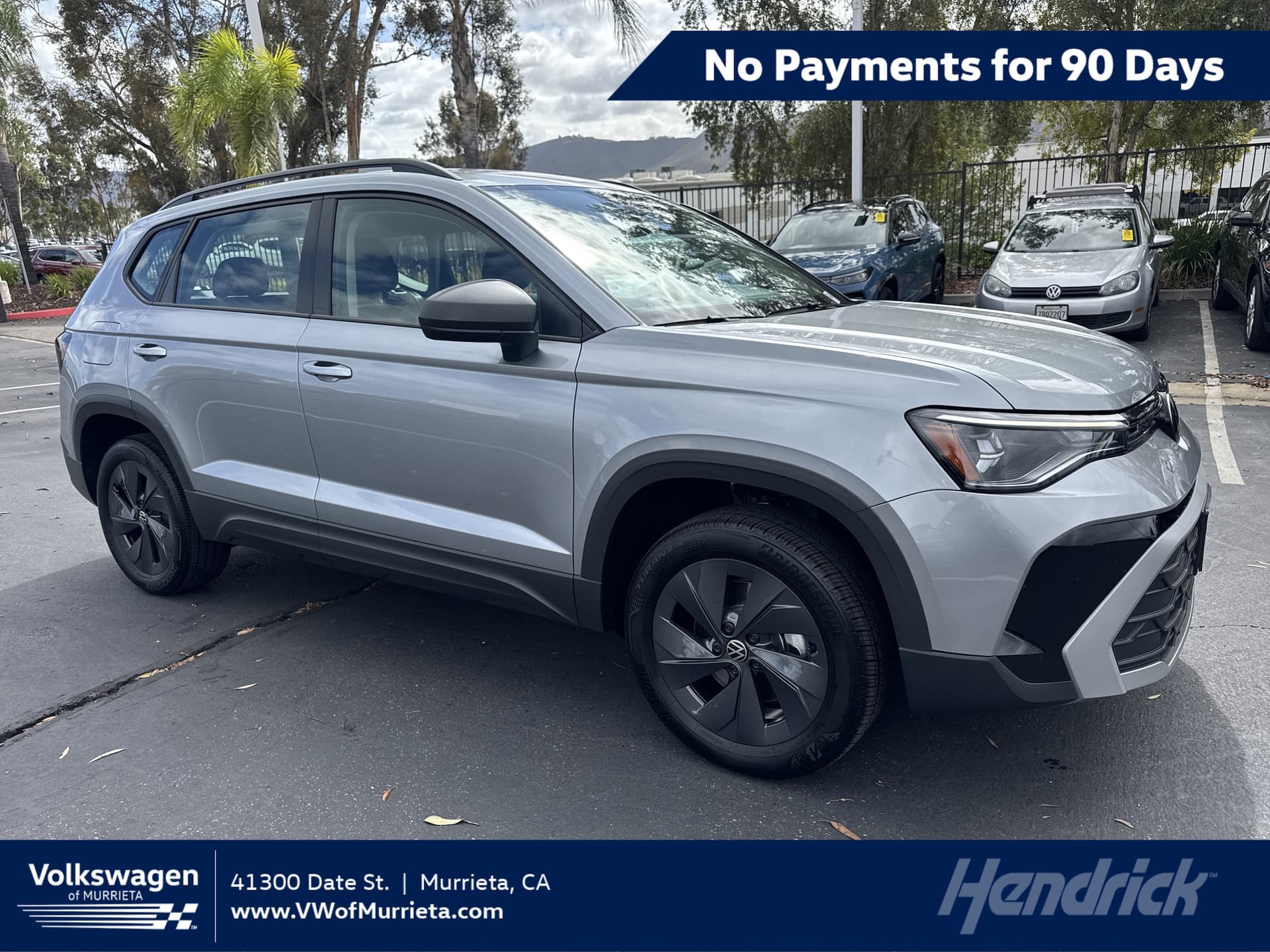 2025 Volkswagen Taos S — photo 1 of 36