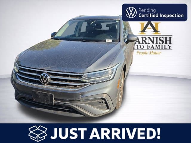 2023 Volkswagen Tiguan Base — photo 1 of 13