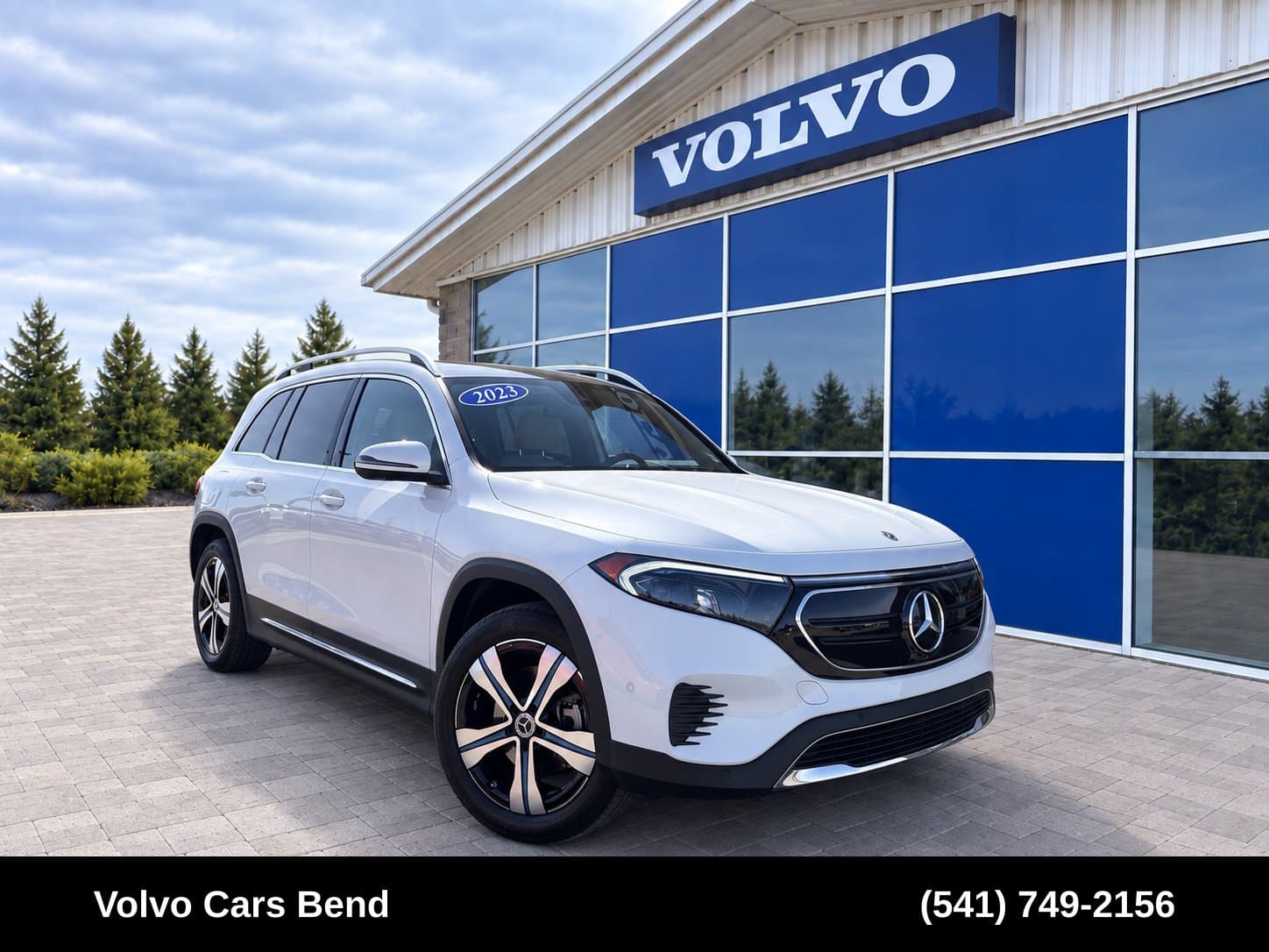 2023 Mercedes-Benz EQB EQB 300 — photo 1 of 27