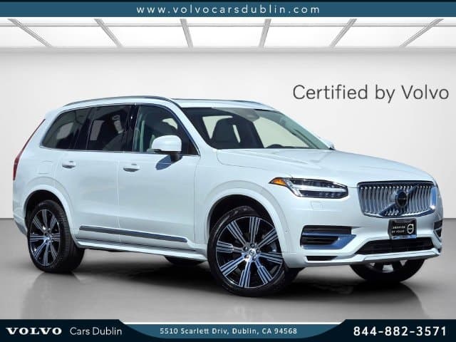 2025 Volvo XC90 Plug-In Hybrid Base — photo 1 of 30