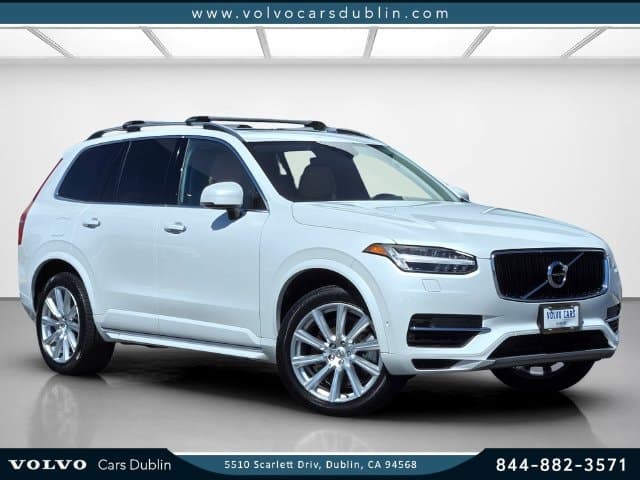 2016 Volvo XC90 Hybrid T8 Momentum — photo 1 of 28