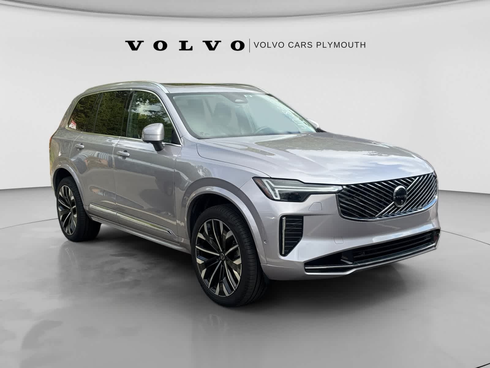 2026 Volvo XC90 Base — photo 1 of 2