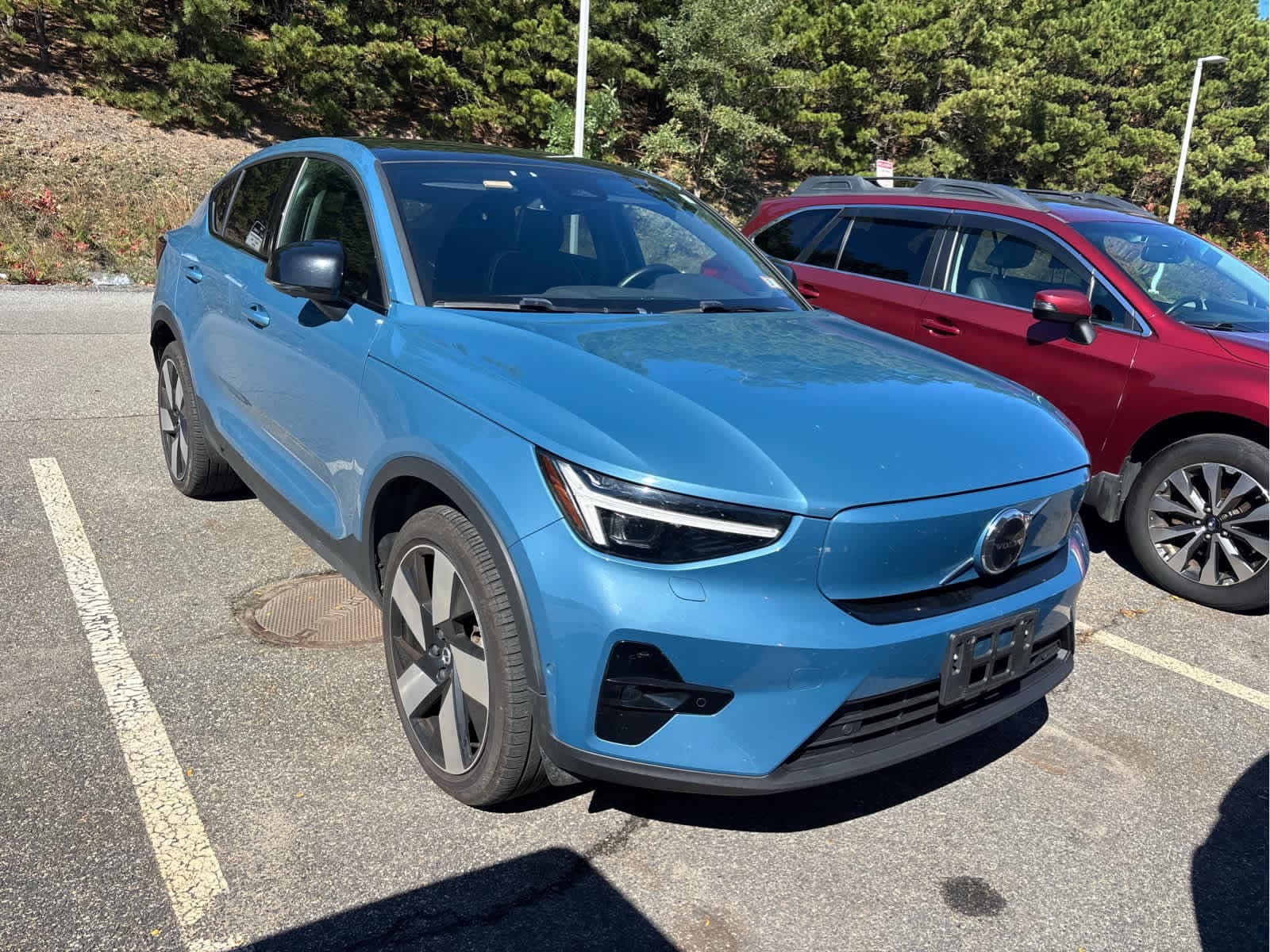 2023 Volvo C40 Recharge Pure Electric Ultimate — photo 1 of 3