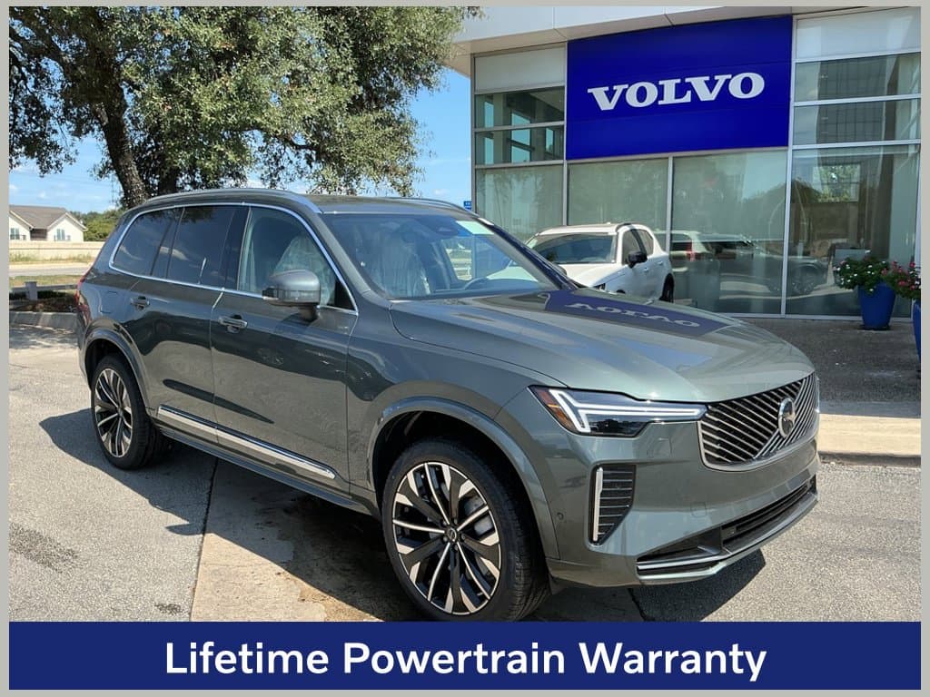 2027 Volvo XC90 Base — photo 1 of 3
