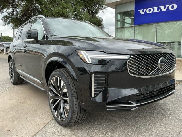 2026 Volvo XC90 Plug-In Hybrid Base — photo 1 of 33