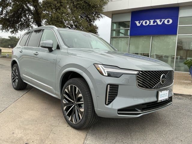 2026 Volvo XC90 Base — photo 1 of 31