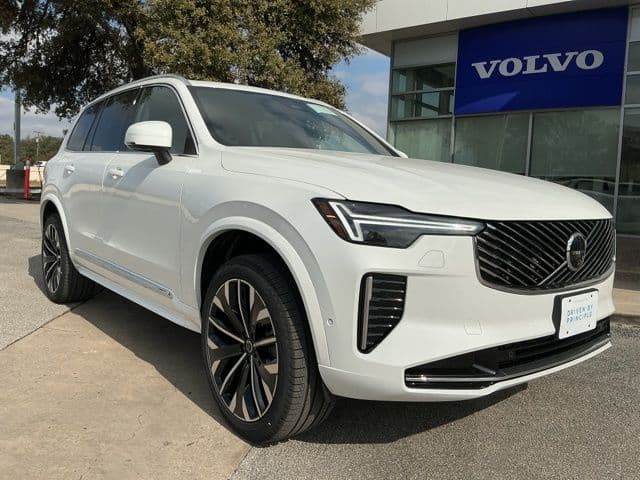 2026 Volvo XC90 Base — photo 1 of 30