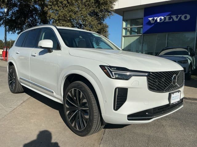 2026 Volvo XC90 Base — photo 1 of 31