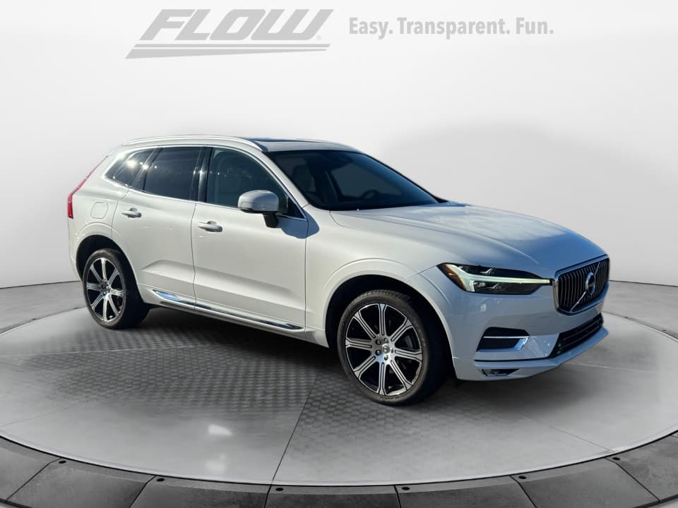 2021 Volvo XC60 Inscription — photo 1 of 11