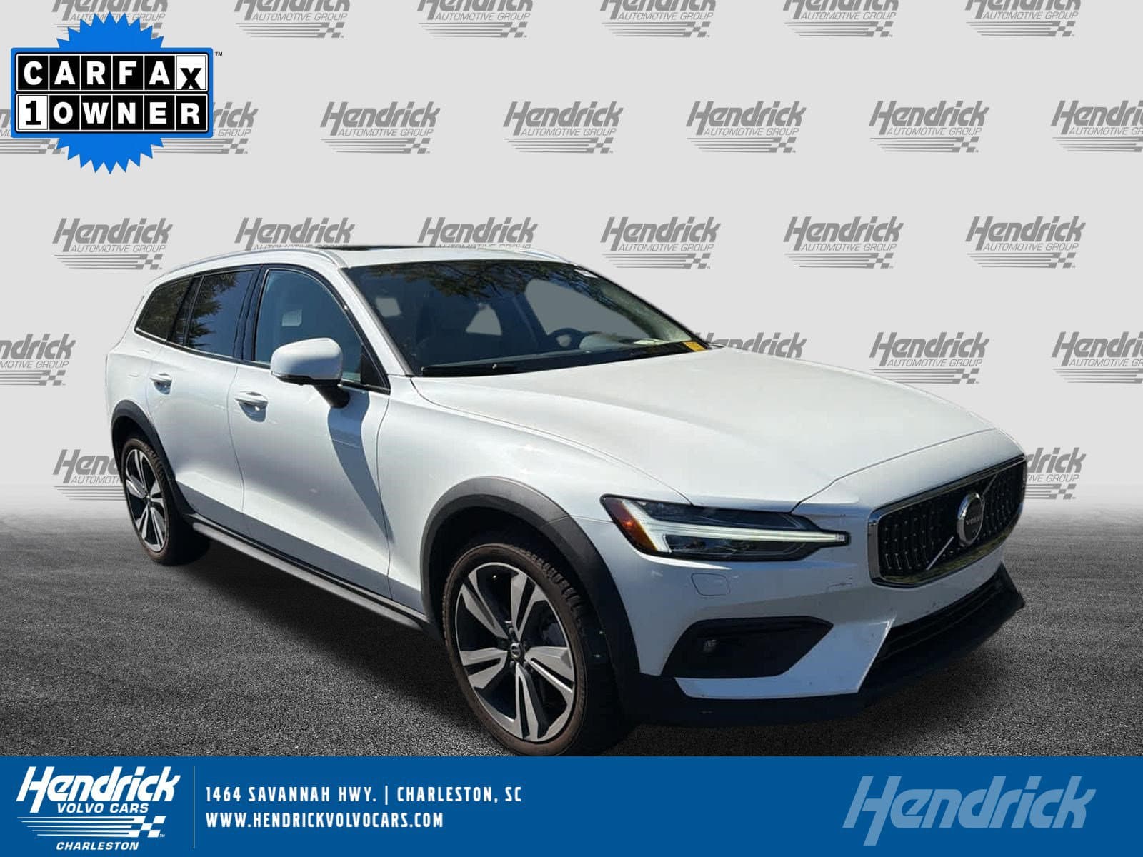 2026 Volvo V60 Cross Country Plus — photo 1 of 36
