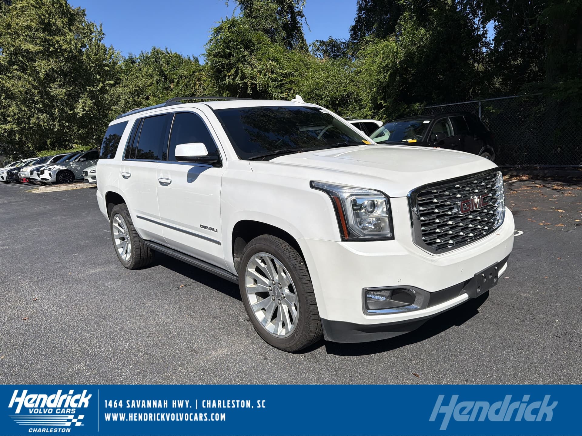 2018 GMC Yukon Denali — photo 1 of 38