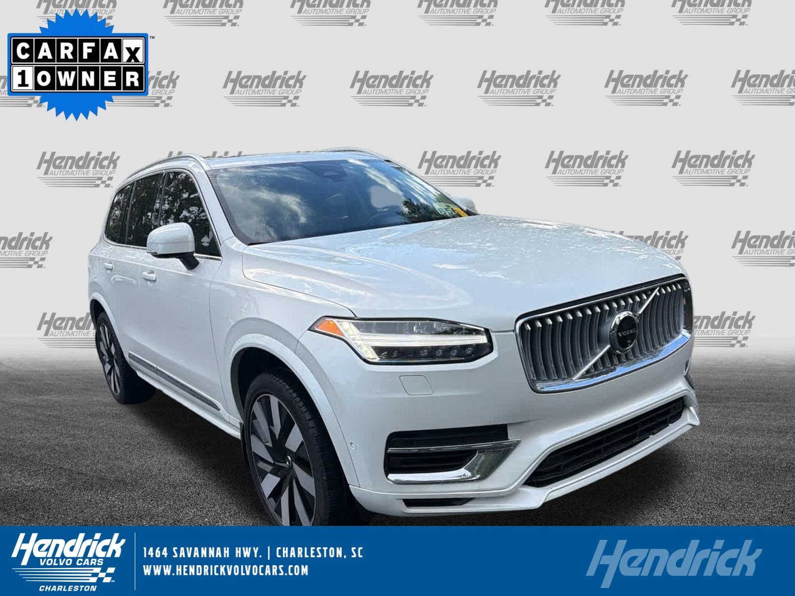 2025 Volvo XC90 Plug-In Hybrid Ultra — photo 1 of 36
