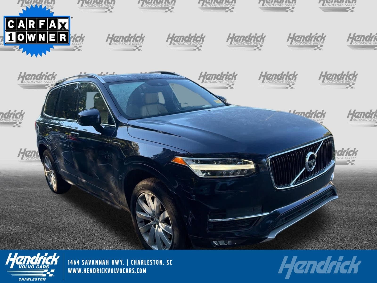 2017 Volvo XC90 Momentum — photo 1 of 36