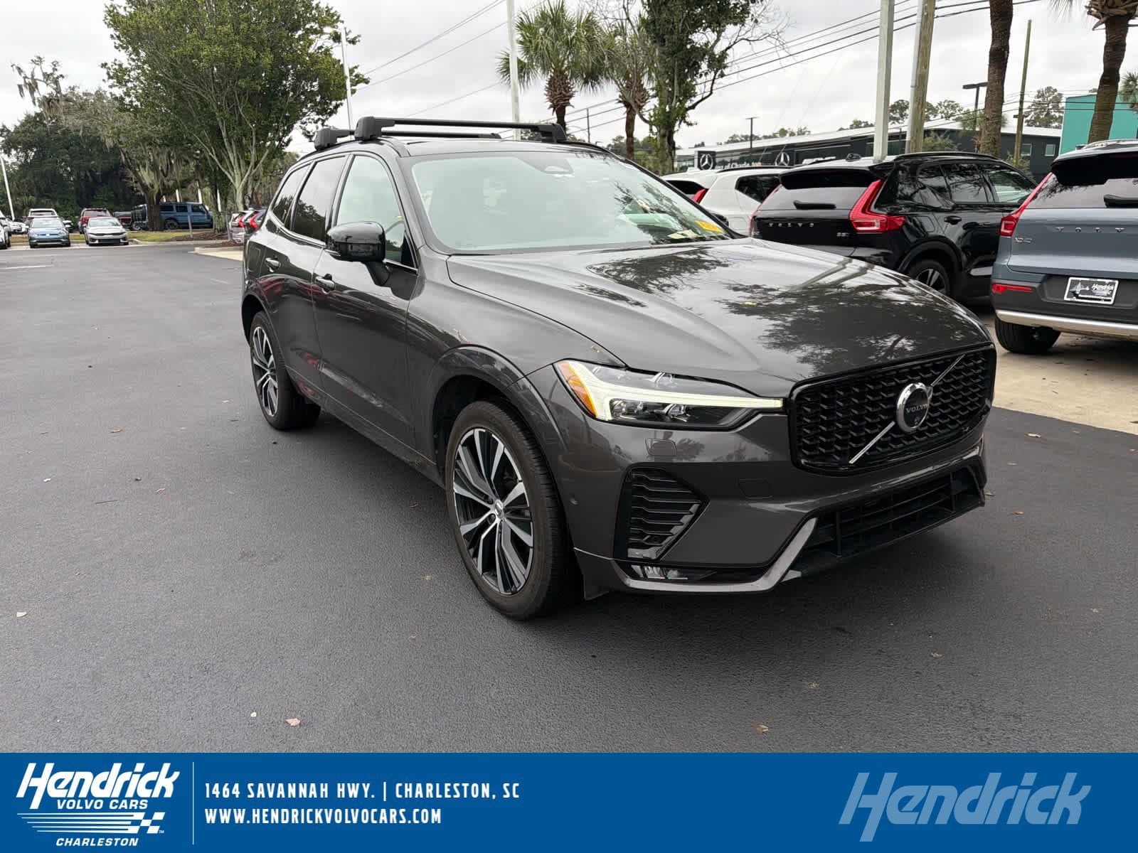 2025 Volvo XC60 Plus — photo 1 of 36