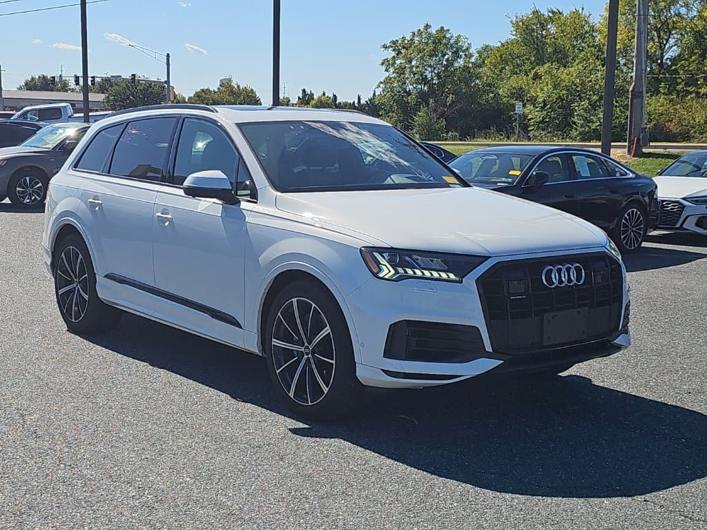 2024 Audi Q7 Base — photo 1 of 19