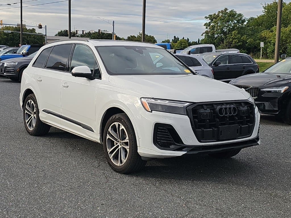 2026 Audi Q7 Base — photo 1 of 19