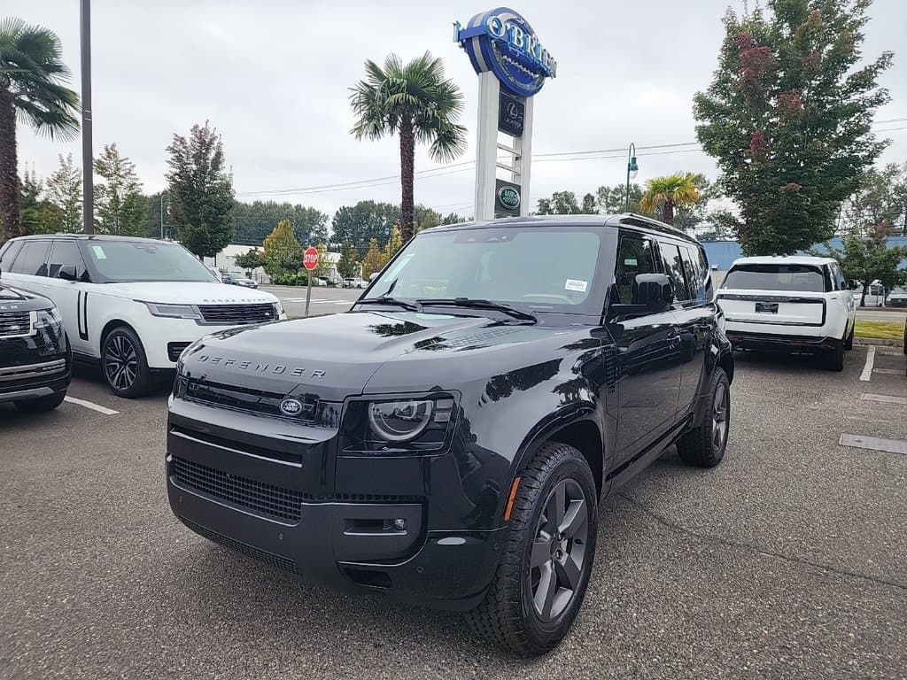 2026 Land Rover Defender X-Dynamic SE — photo 1 of 30