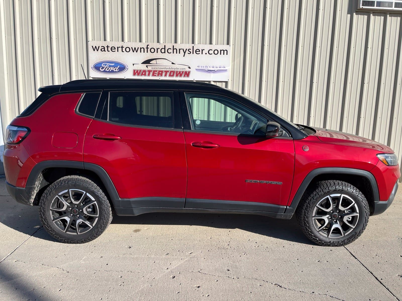 2026 Jeep Compass Trailhawk — photo 1 of 4