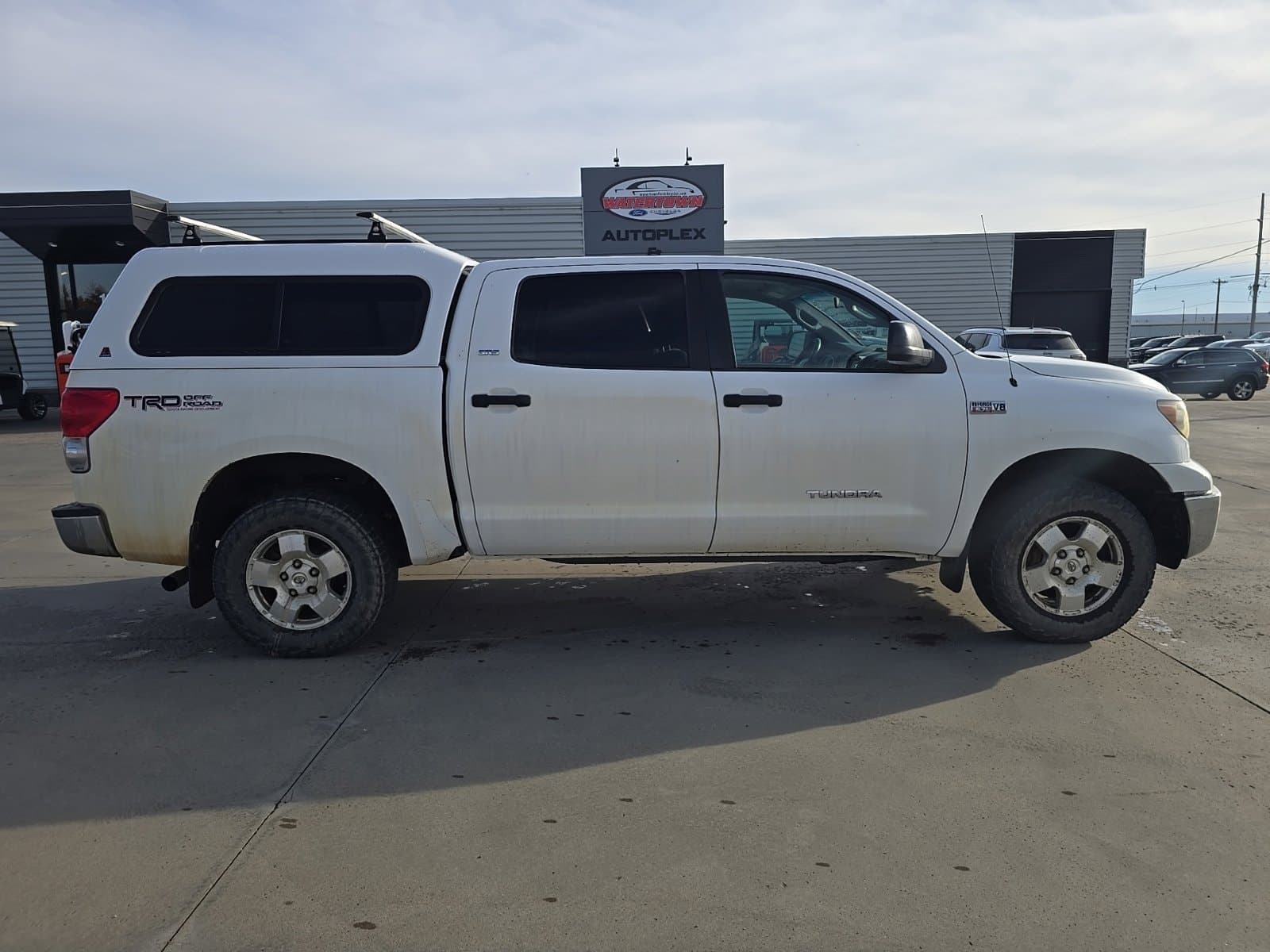 2008 Toyota Tundra 4WD Truck SR5 — photo 1 of 23