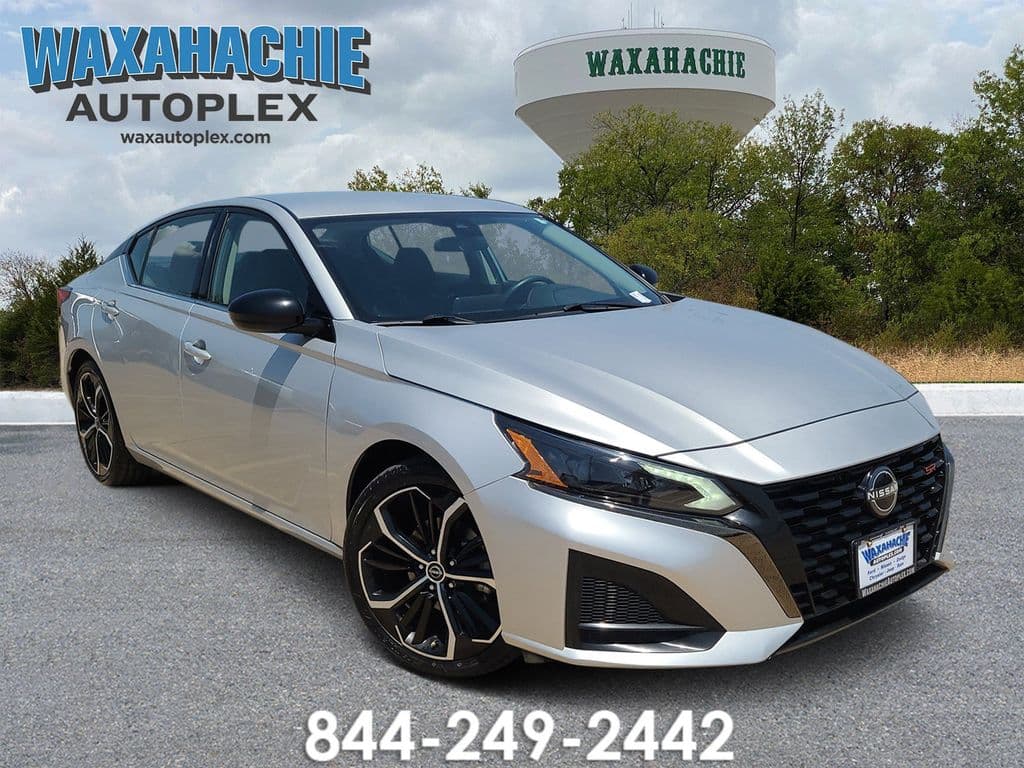 2024 Nissan Altima 2.5 SR — photo 1 of 27