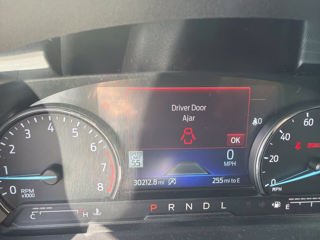 2023 Ford Explorer XLT — photo 1 of 6