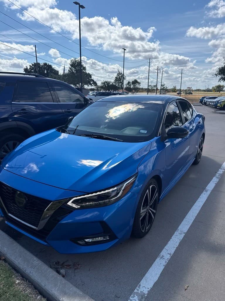 2023 Nissan Sentra SR — photo 1 of 14