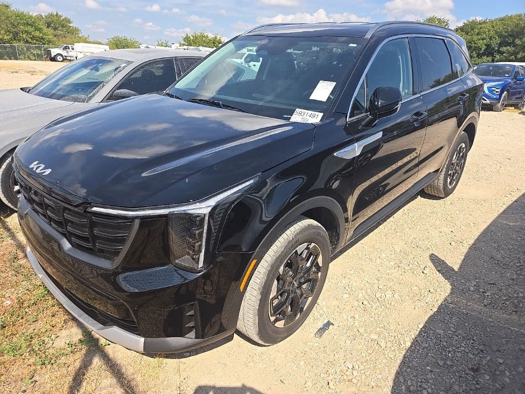 2024 Kia Sorento S — photo 1 of 4