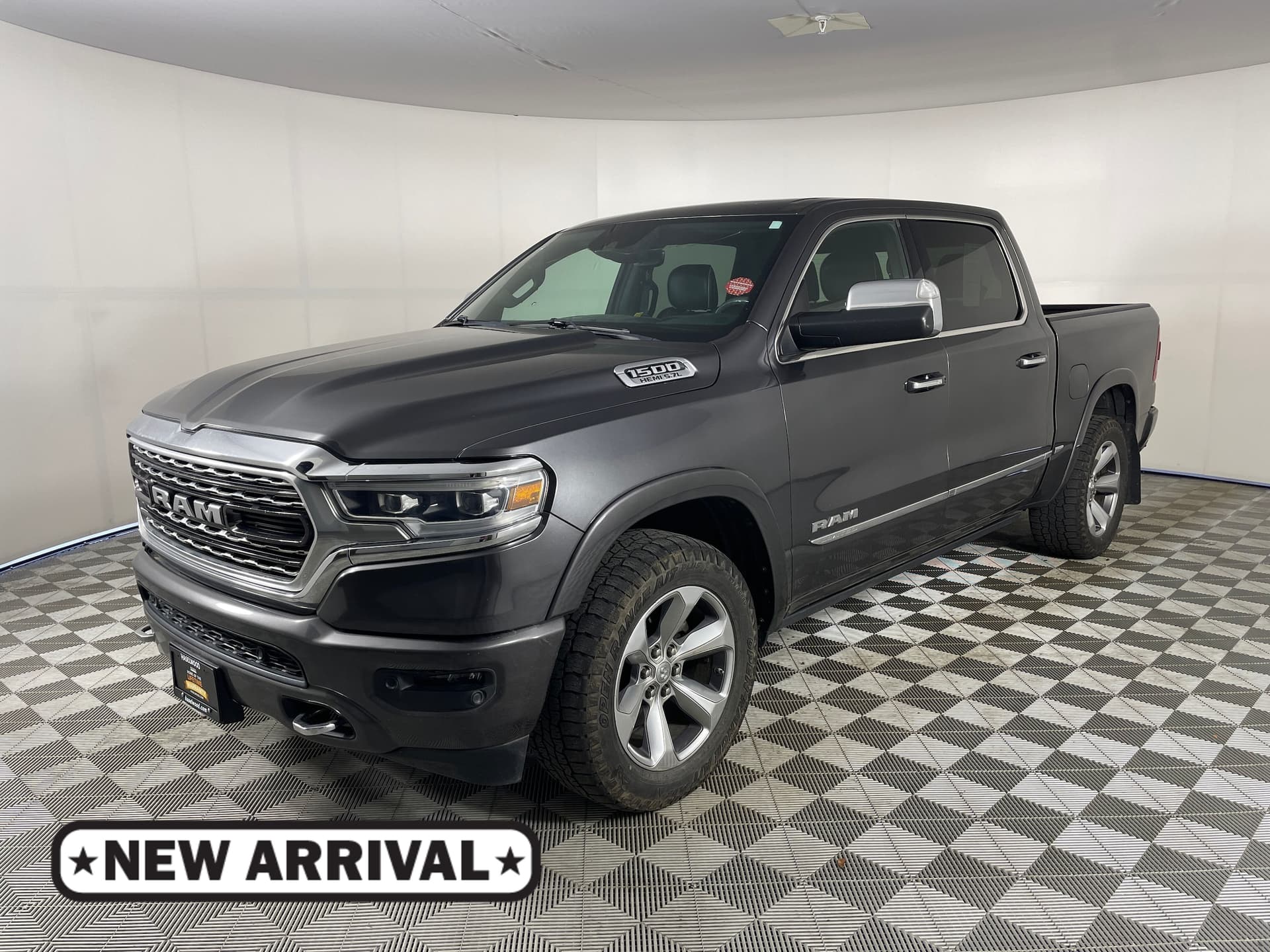 2019 RAM 1500 Limited — photo 1 of 16
