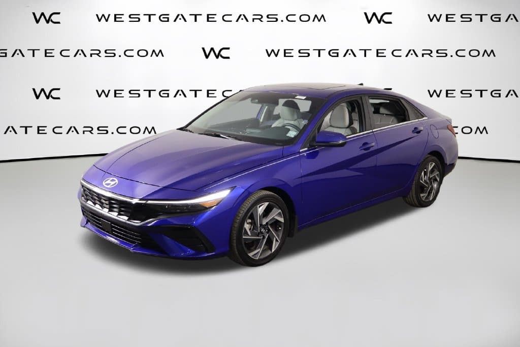 2025 Hyundai Elantra Limited — photo 1 of 50