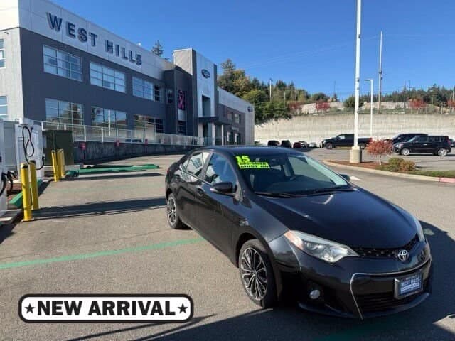 2015 Toyota Corolla S — photo 1 of 6