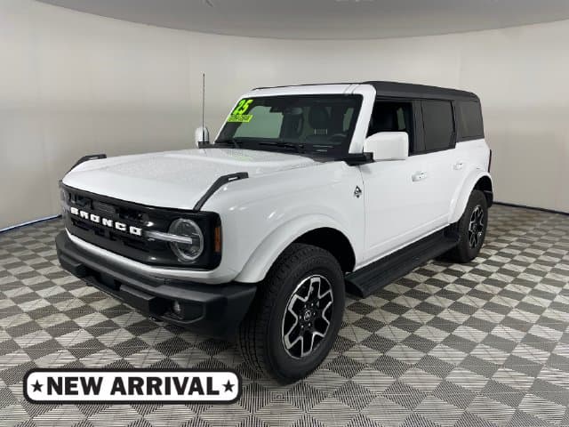 2025 Ford Bronco Outer Banks — photo 1 of 17