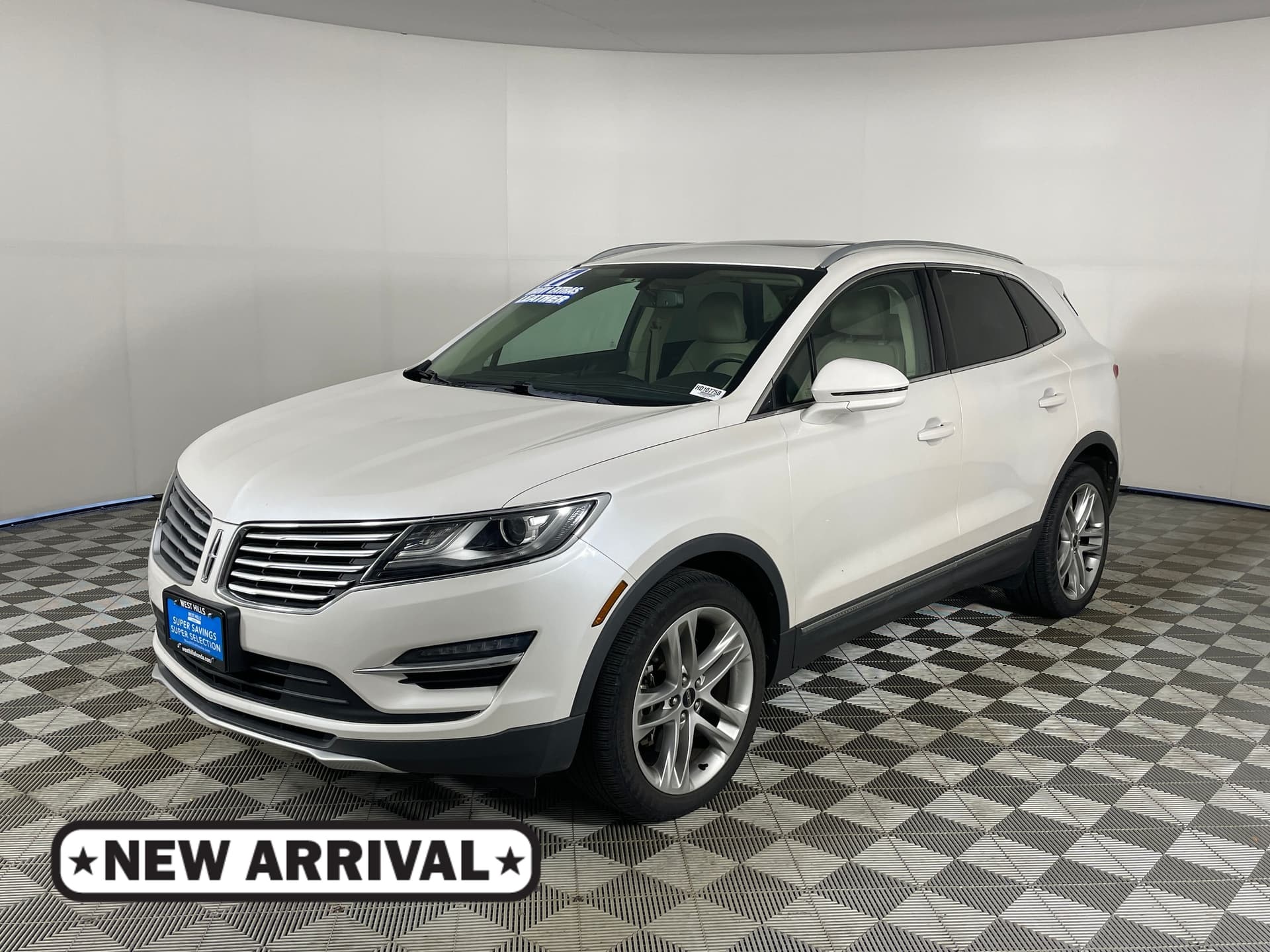2017 Lincoln MKC Reserve — photo 1 of 16
