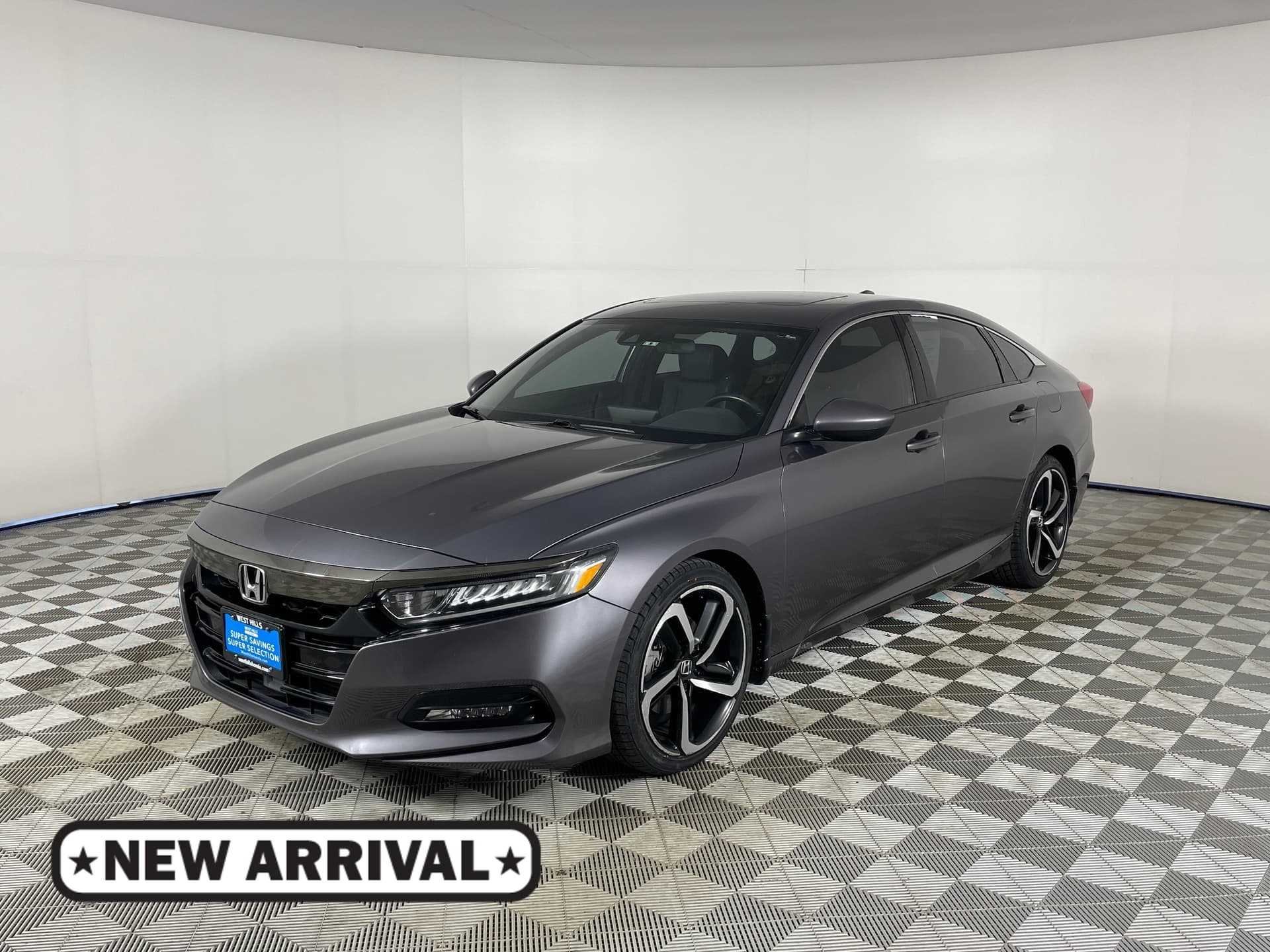 2018 Honda Accord Sedan Sport 2.0T — photo 1 of 18