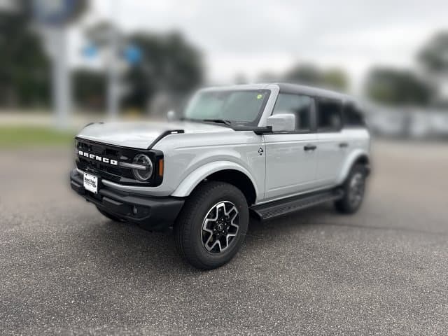 2026 Ford Bronco Outer Banks — photo 1 of 35