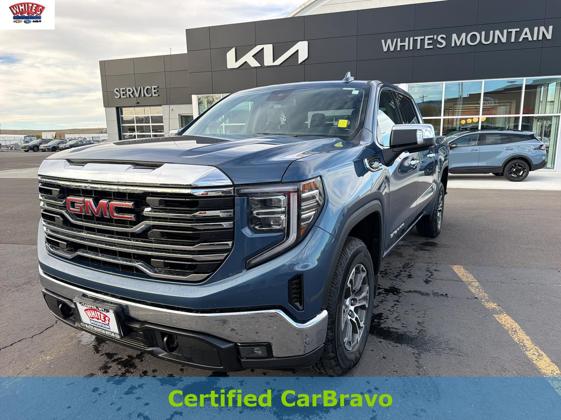 2024 GMC Sierra 1500 SLT — photo 1 of 20