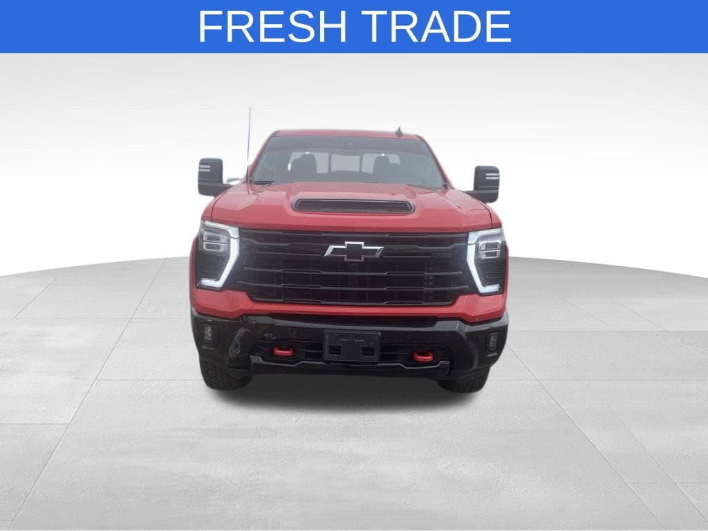 2025 Chevrolet Silverado 2500HD LT — photo 1 of 10