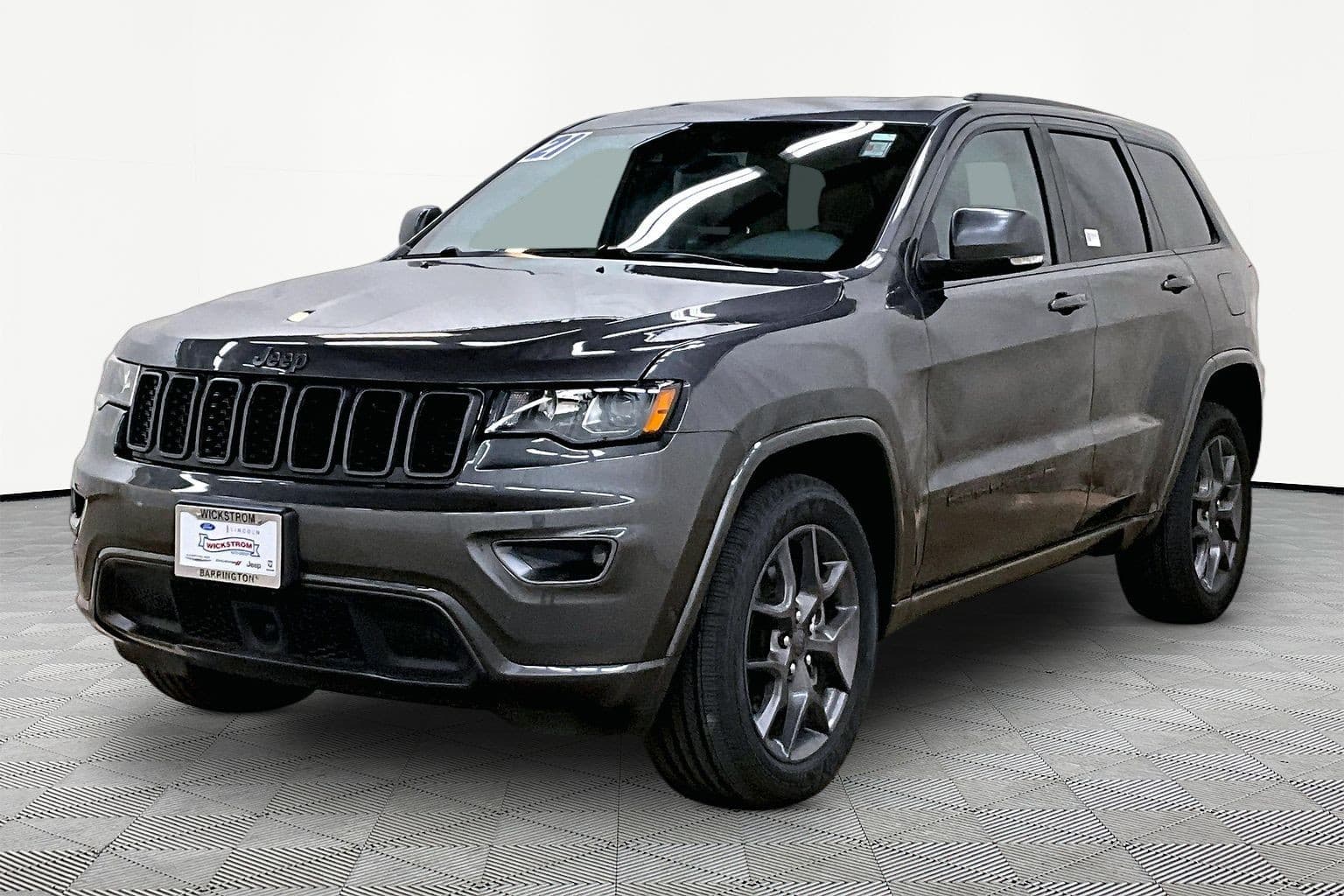 2021 Jeep Grand Cherokee Limited — photo 1 of 34