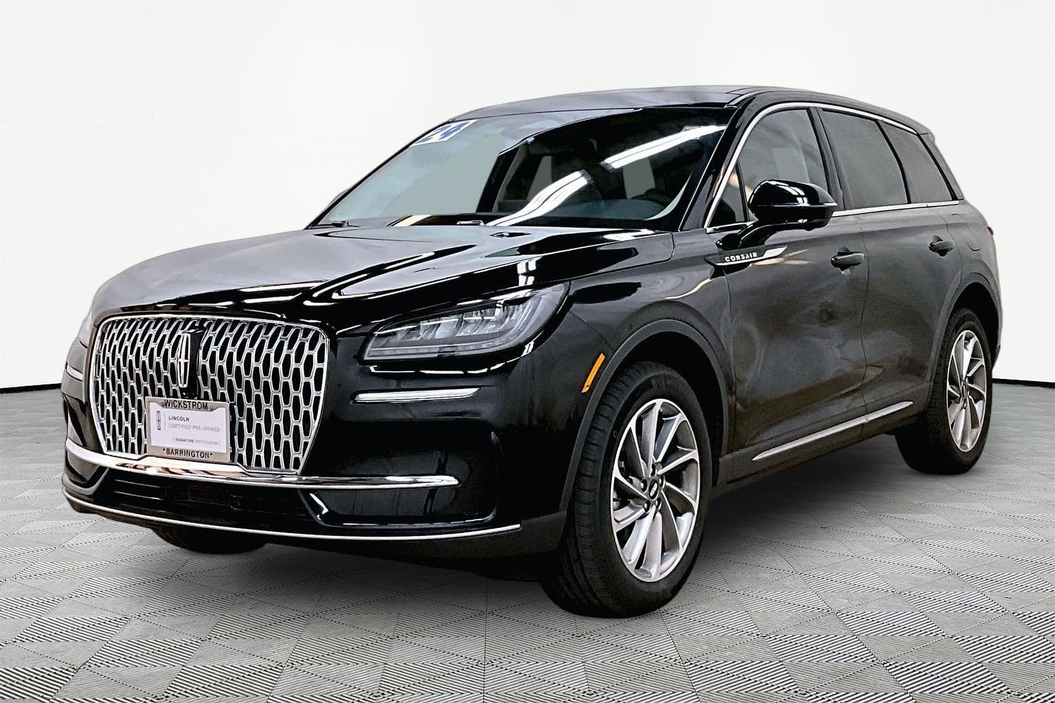 2024 Lincoln Corsair Premiere — photo 1 of 34