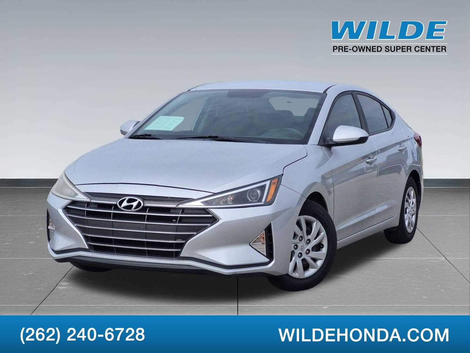 2019 Hyundai Elantra SE — photo 1 of 32
