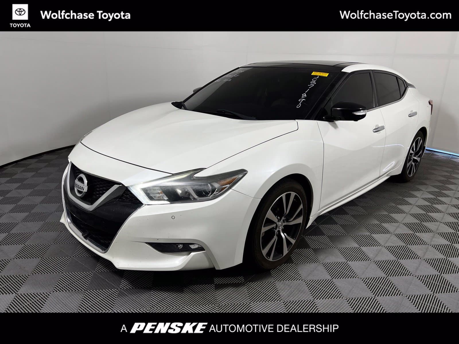 2018 Nissan Maxima Platinum — photo 1 of 11