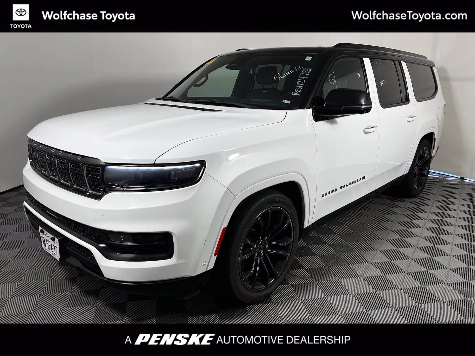 2024 Jeep Grand Wagoneer L Series II — photo 1 of 11