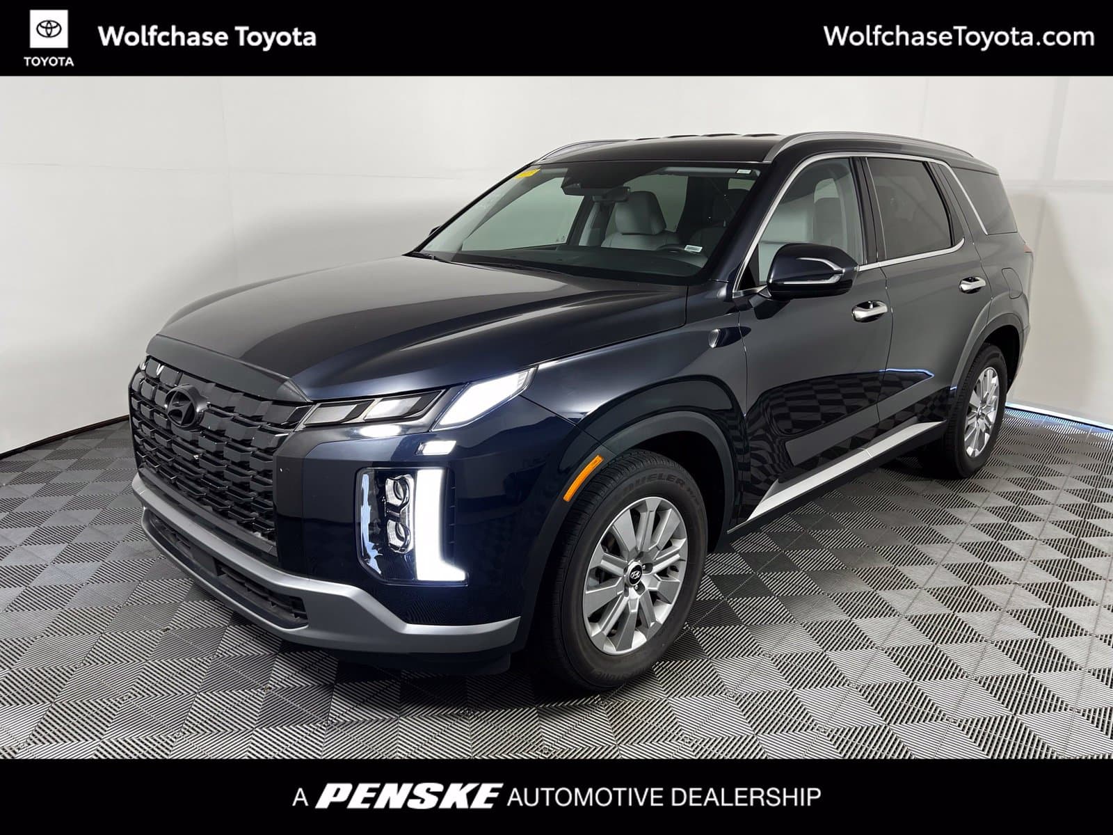 2024 Hyundai Palisade Base — photo 1 of 11