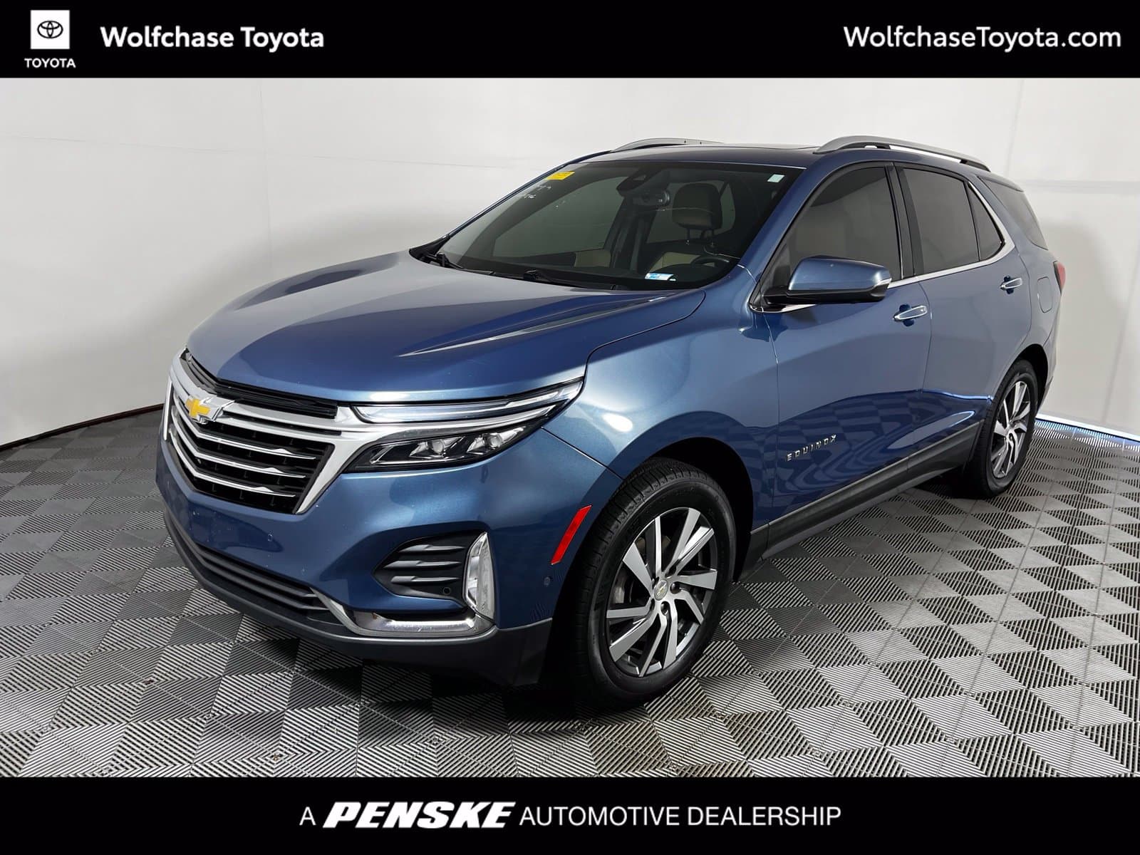 2024 Chevrolet Equinox Premier — photo 1 of 10