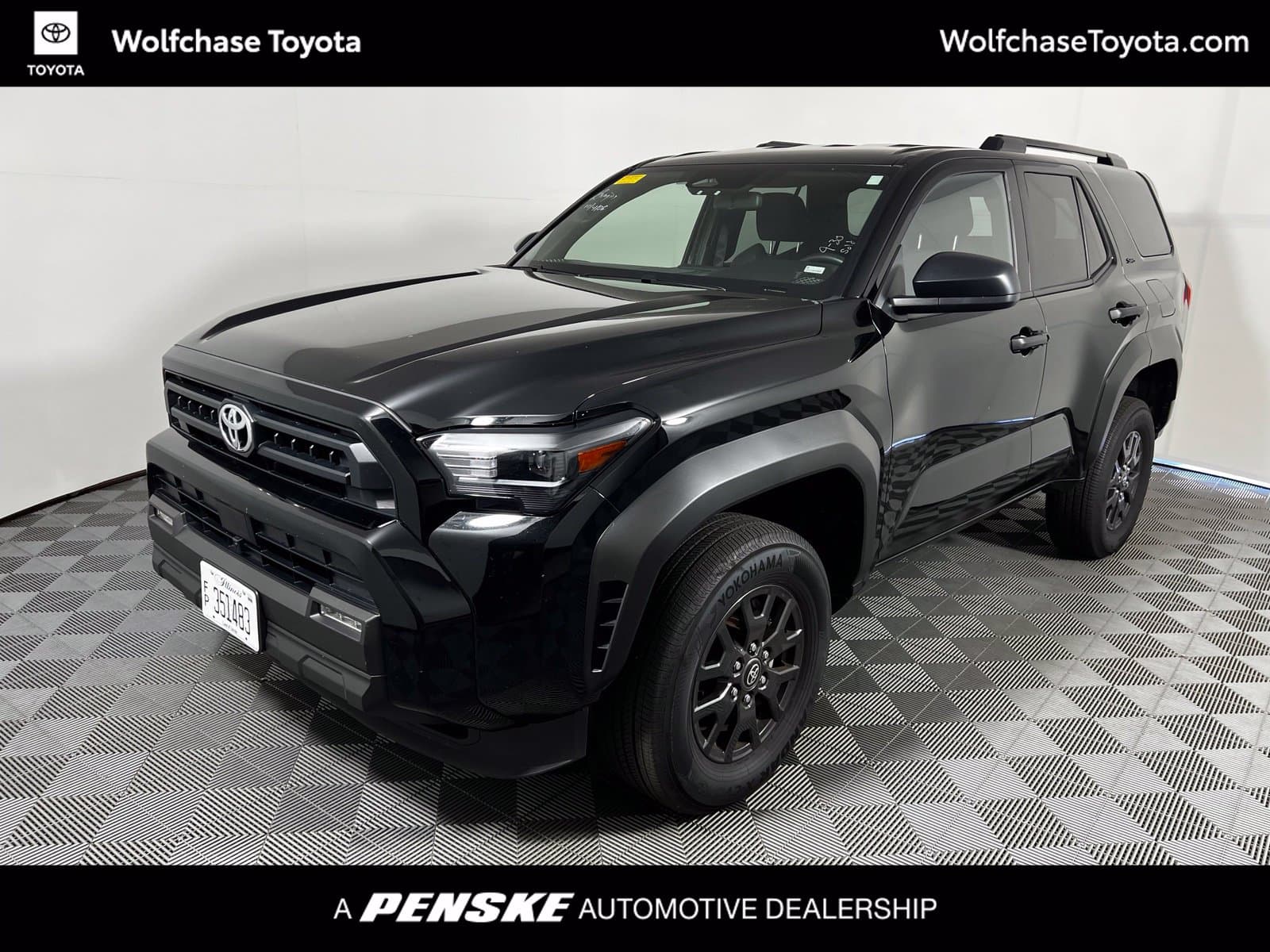 2026 Toyota 4Runner SR5 — photo 1 of 10